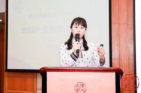 探讨虚拟货币如何在教育领域实现创新：促进学习与发展的新模式_货币虚拟化是什么意思_货币虚拟化的逻辑过程